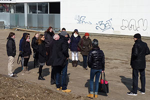 Die Entwurfsplanung soll auch die Gebäude der Ex-Knauberhalle einbeziehen.